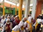 Kloter-44-Jemaah-Haji-Debarkasi-Surabaya-840x493.jpg